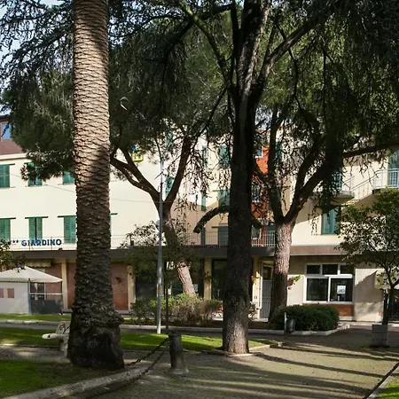 Giardino 3*
